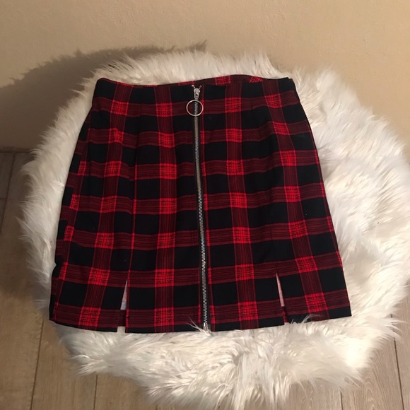 Main Strip Dresses & Skirts - Plaid skirt